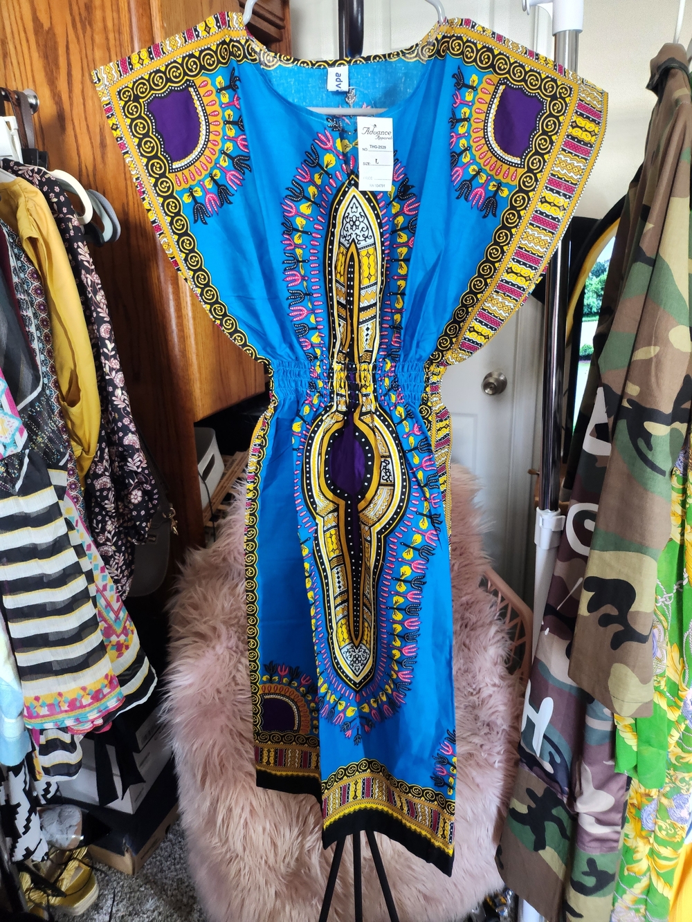 Vibrant Blue Dashiki Maxi Dress with Bold Tribal Print